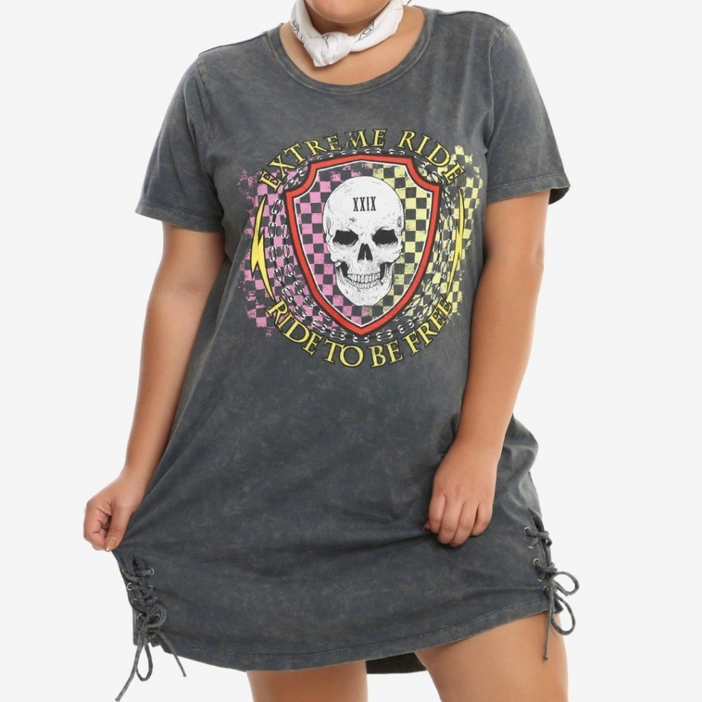 Hottopic dress size M